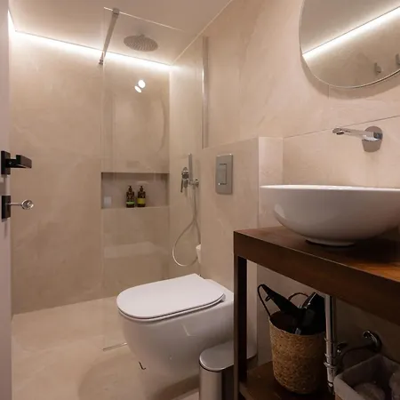 Isyra Loft Apartment *