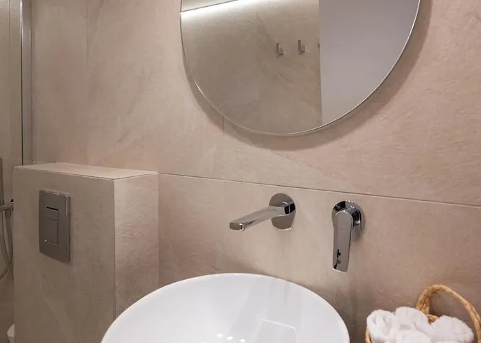 Isyra Loft Apartman *